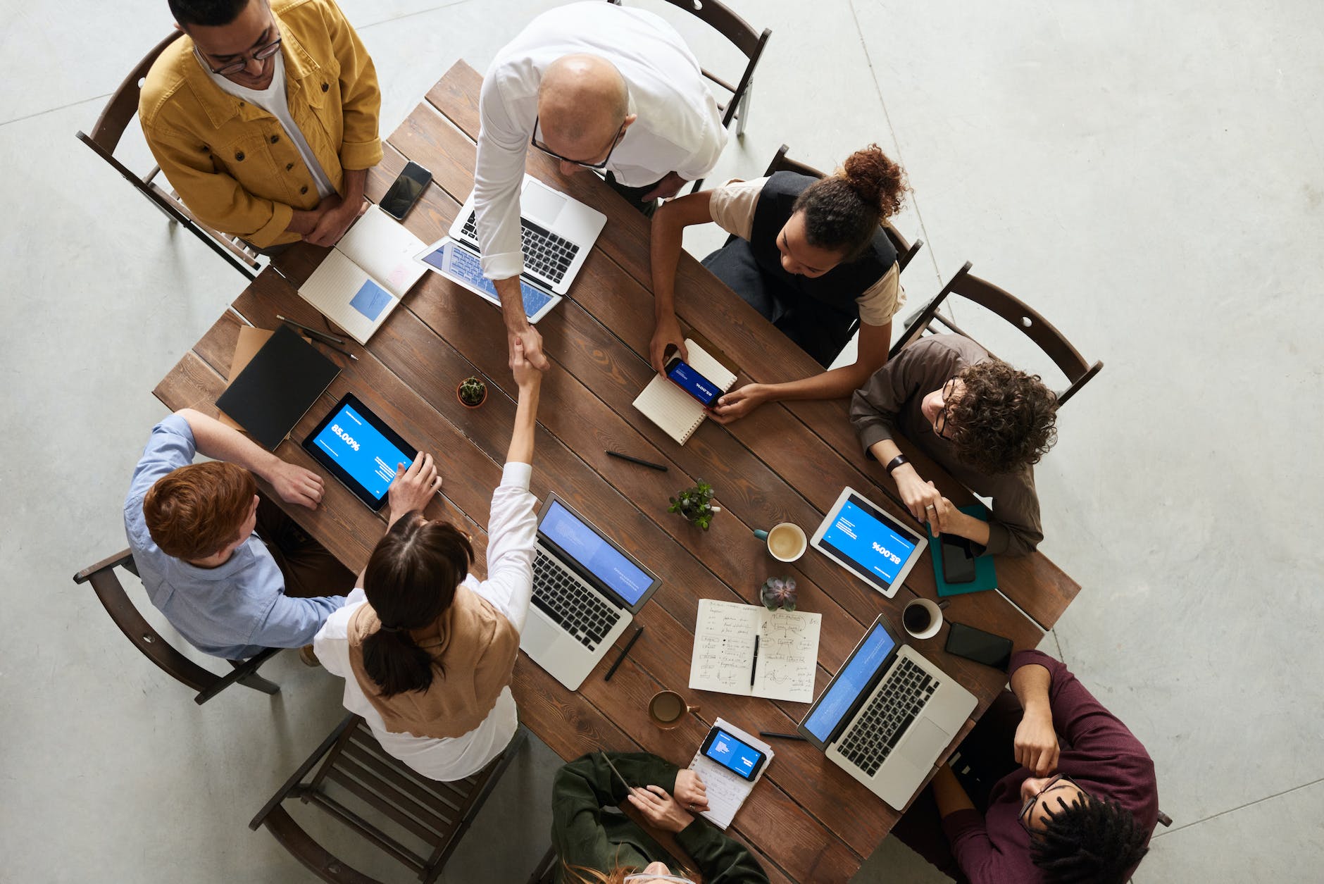 Écoute empathique et leadership efficace : les clés pour réussir en posant les bonnes questions